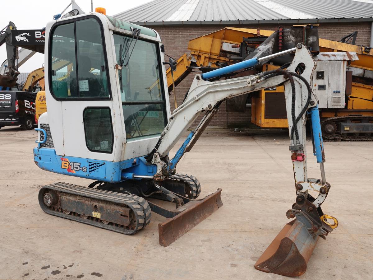 Set Boccole Per Escavatori Yanmar B15-3/B15-3EX E Kobelco SK 17SR-5/18